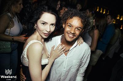 Party Bild aus dem Weekend Club Berlin vom 19.07.2024